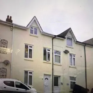  Holiday home Townhouse Near United Kingdom